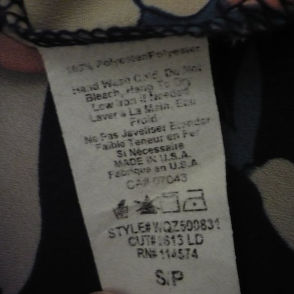 Pleione Dogwood Sleeveless Tie Up Blouse - Picture 7 of 9